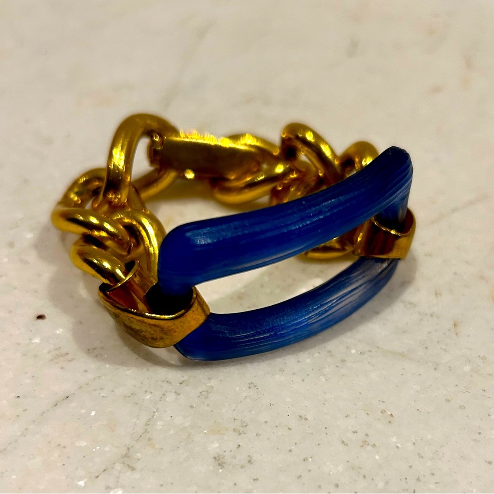 New but vintage Alexis Bittar gold chain bracelet with blue resin centre. Gorge!
